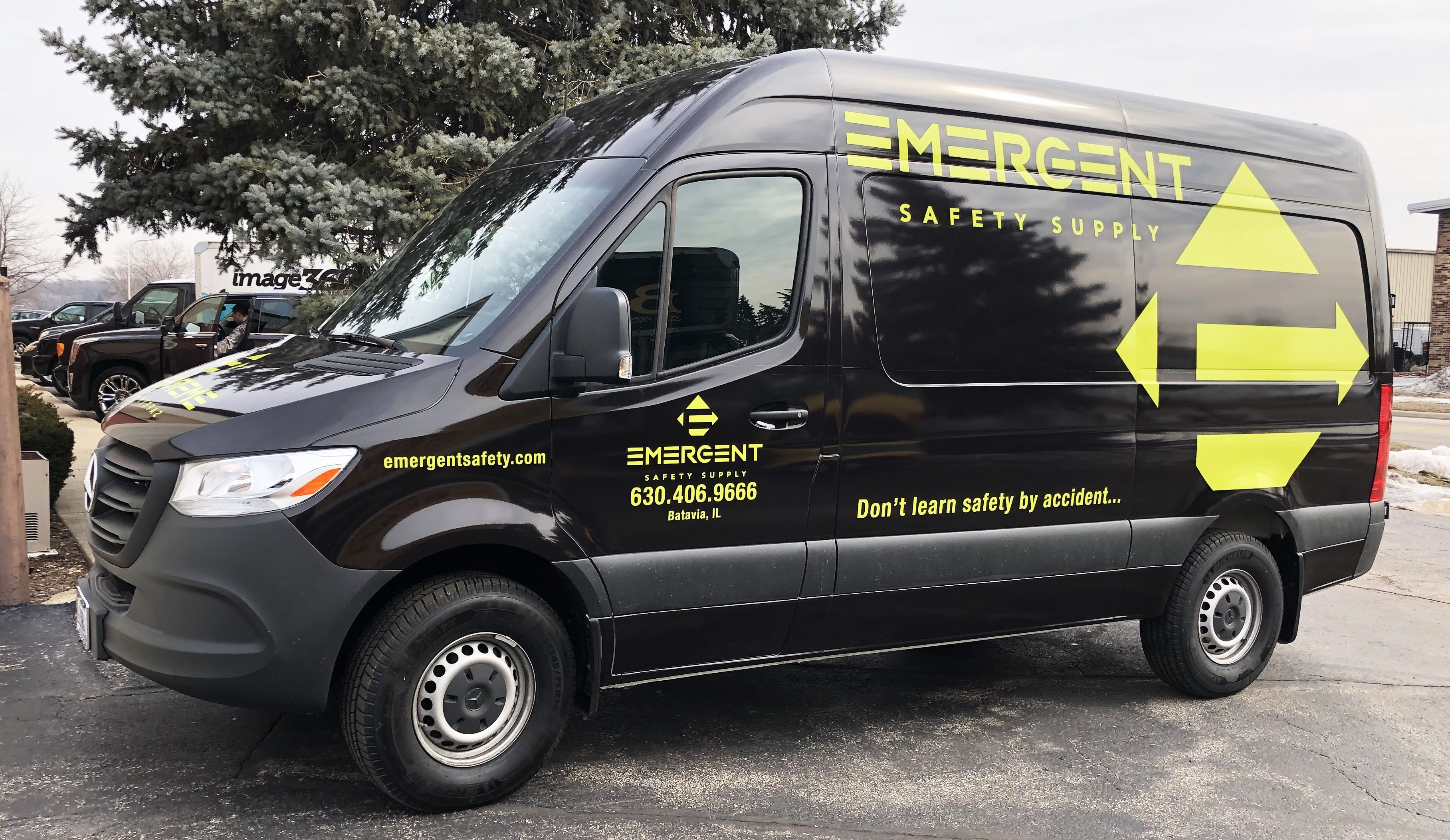 Full Vehicle Wrap for Emergent Supply Services - Image360 South Elgin