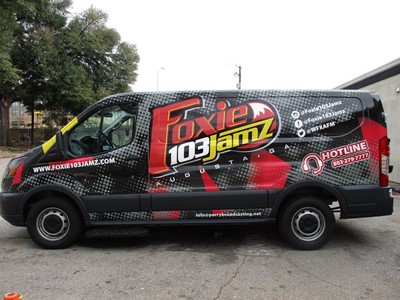 vehicle lettering wraps partial way which go image360