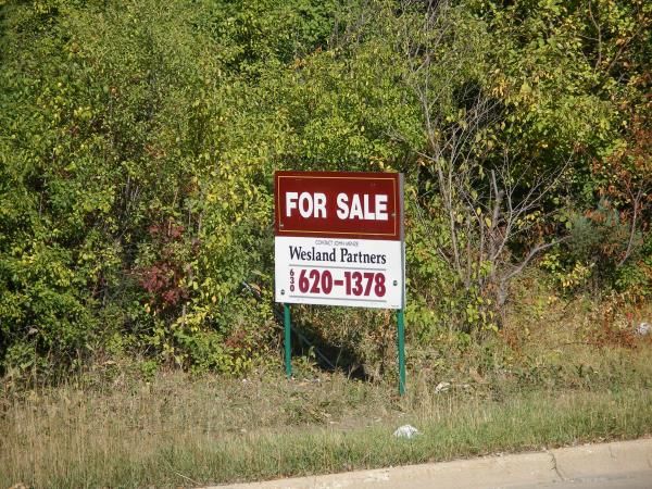 RE002 - Custom Real Estate Frame for Real Estate