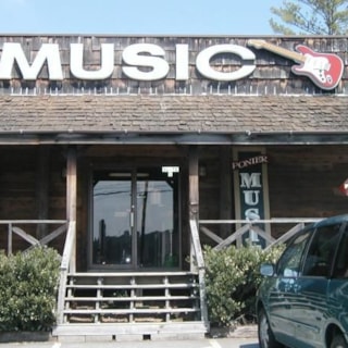 CL013 - Custom Channel Letters for Retail