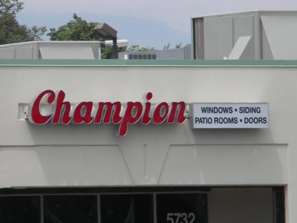 CL016 - Custom Channel Letters for Retail