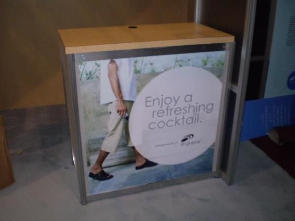 Podiums and Info Centers