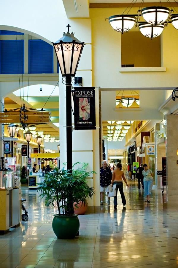 PB020 - Custom Boulevard Banner for Retail