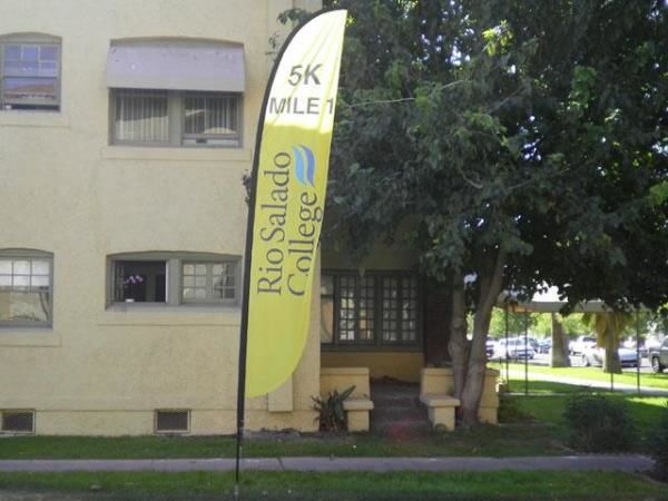 FEA005 - Custom Flutter Flag & Teardrop Banner for Education