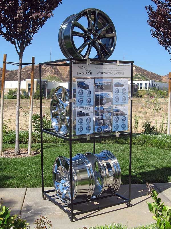 DC008 - Custom Display Case for Retail