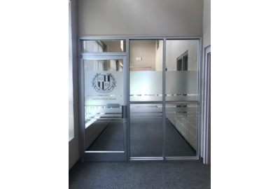 Two Ways You’ll Benefit With Frosted Window Films For Offices
