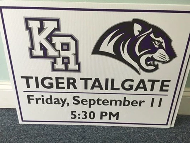 Tailgate Yard Sign with Graphic