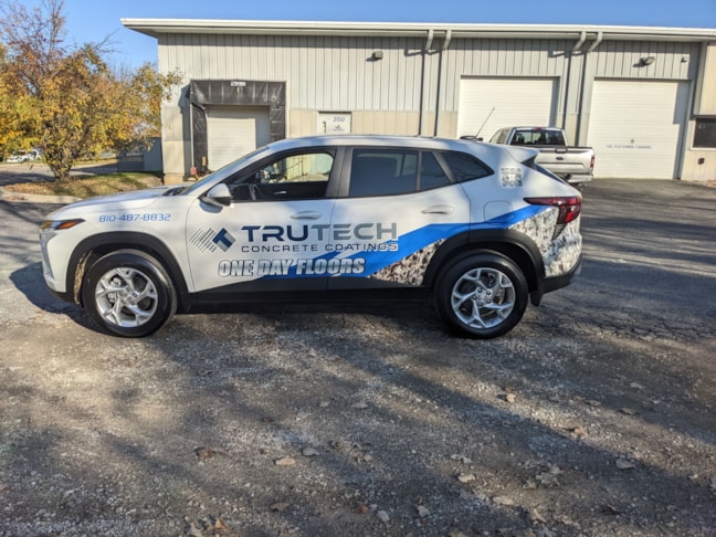 Custom Decals, Wraps & Lettering