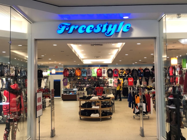 Storefront & Building Channel Letters