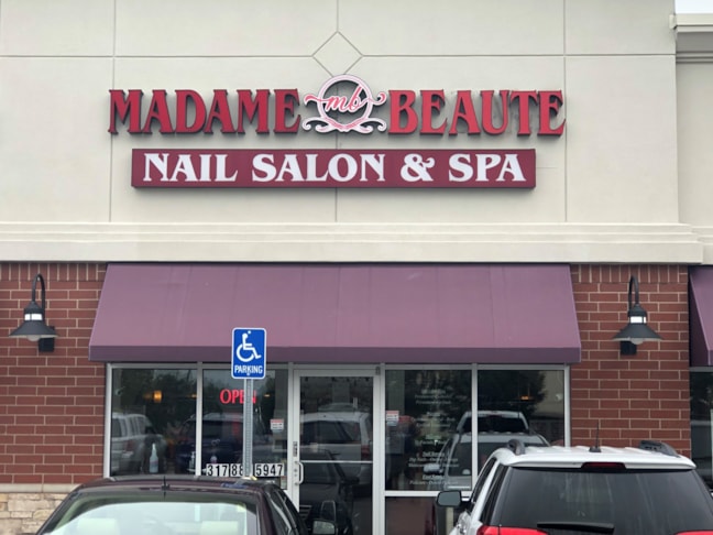 Storefront & Building Channel Letters