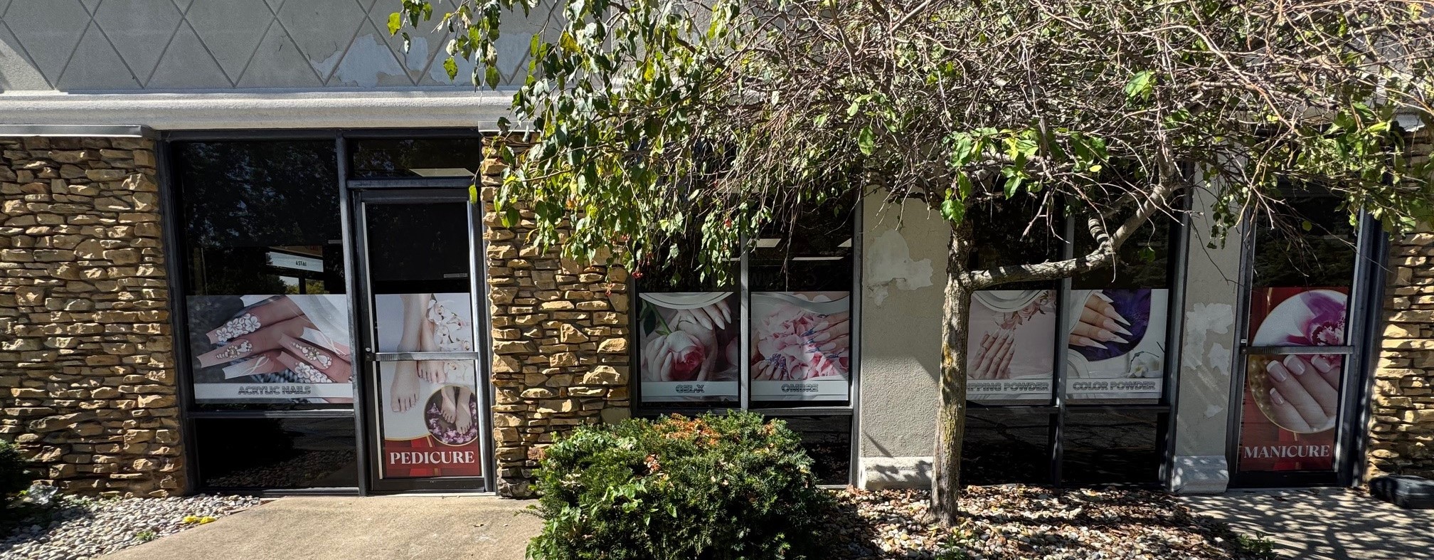 Window Graphics | Retail | Greenwood, IN | Vinyl