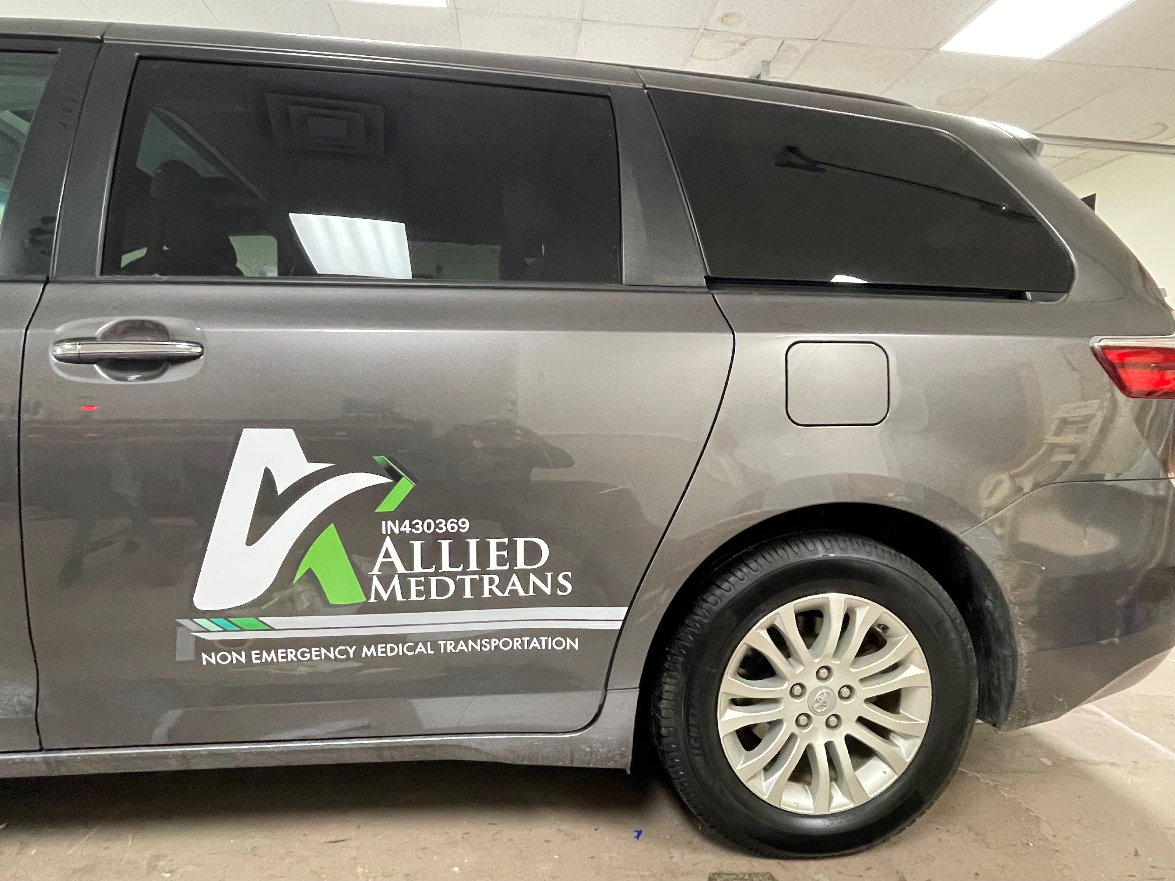 Vehicle Graphics & Lettering | Transportation, Logistics, & Distribution | Indianapolis, IN | Vinyl