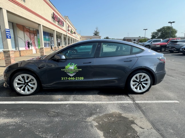 Vehicle Graphics & Lettering