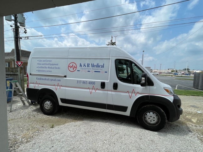 Vehicle Graphics & Lettering