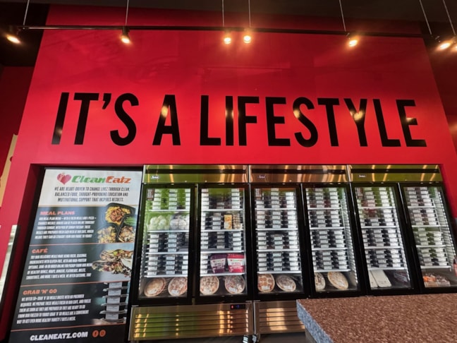 Wall Murals & Graphics