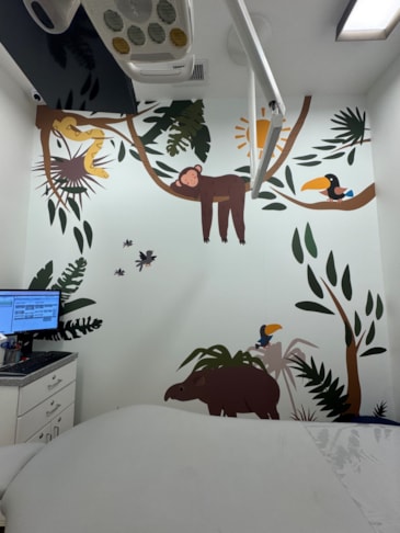 Wall Murals & Graphics | Healthcare