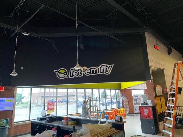 Wall Murals & Graphics