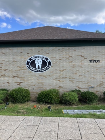 Wall-Mount Frames | Healthcare