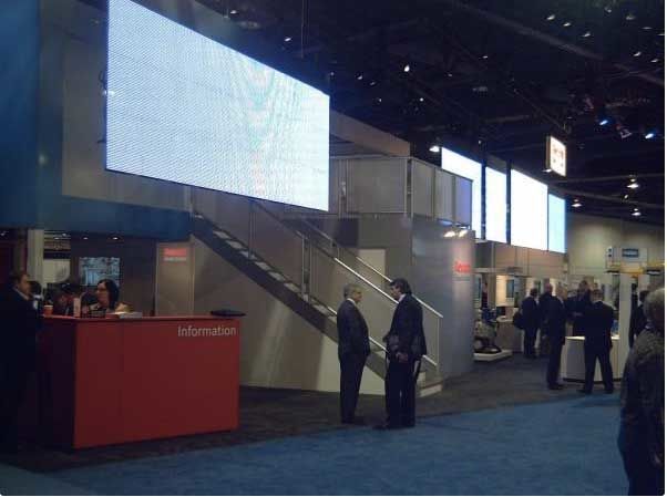 3 Ways Digital Signage Can Help Your Employees