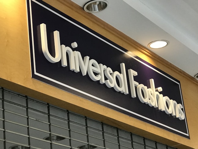 Storefront Sign, Dimensional Lettering in Circle Mall Indianapolis, IN