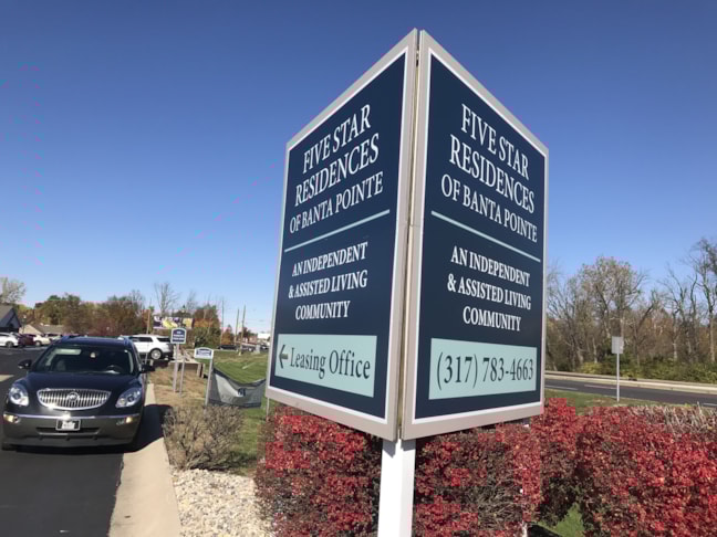 Metal Signs in Five Star Residences in Indianapolis,IN