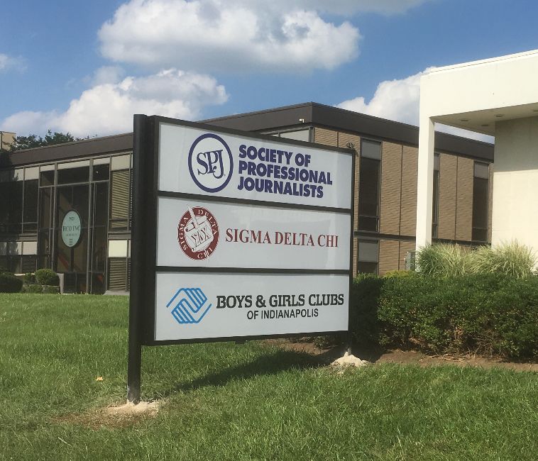 Cabinet, Post and Panel, Illuminated Sign for Society of Professinal Journalist in Indianapolis IN