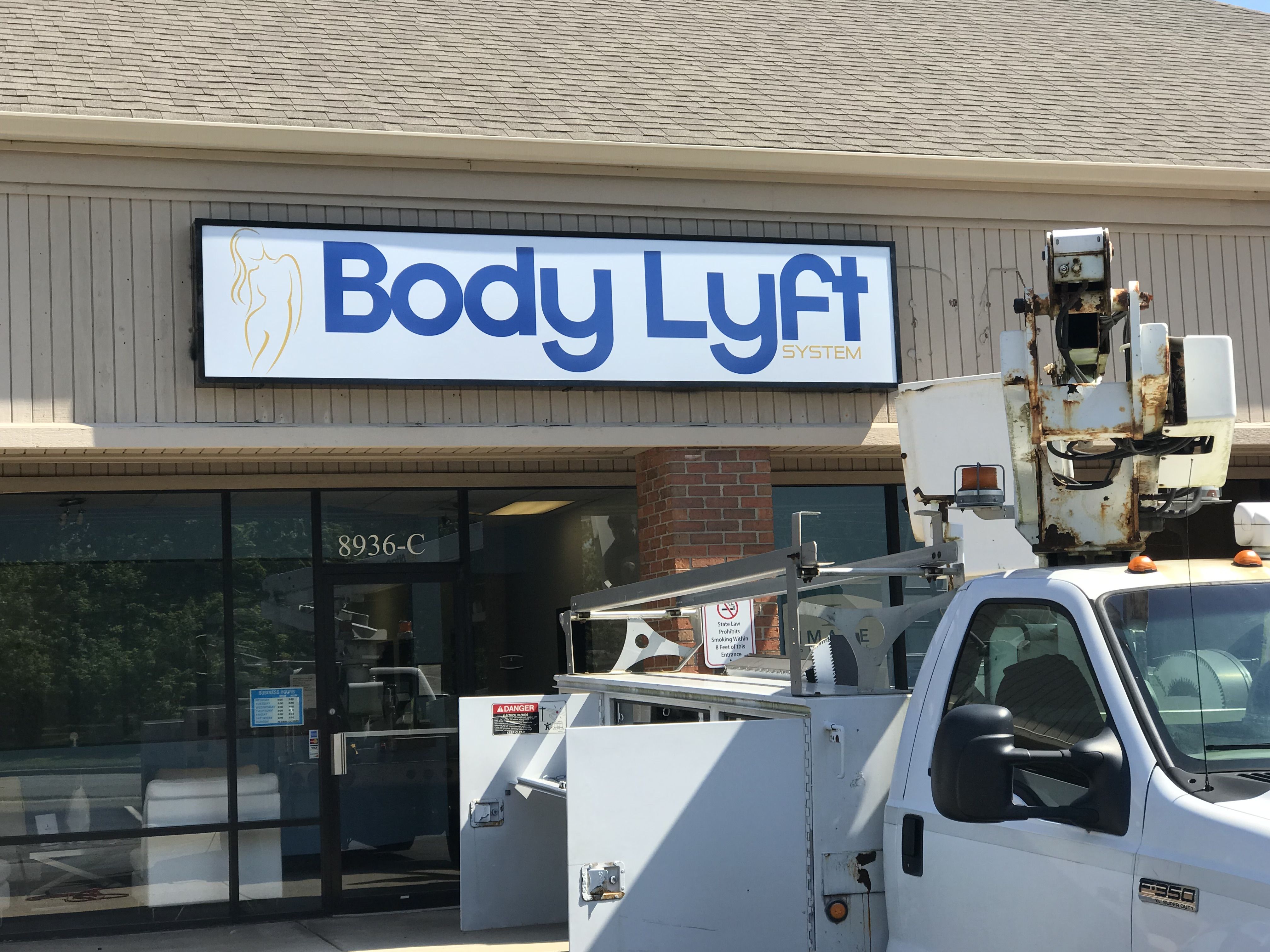 LED Illuminated Cabinet Signs in Indianapolis for Body Lyft in Greenwood, IN
