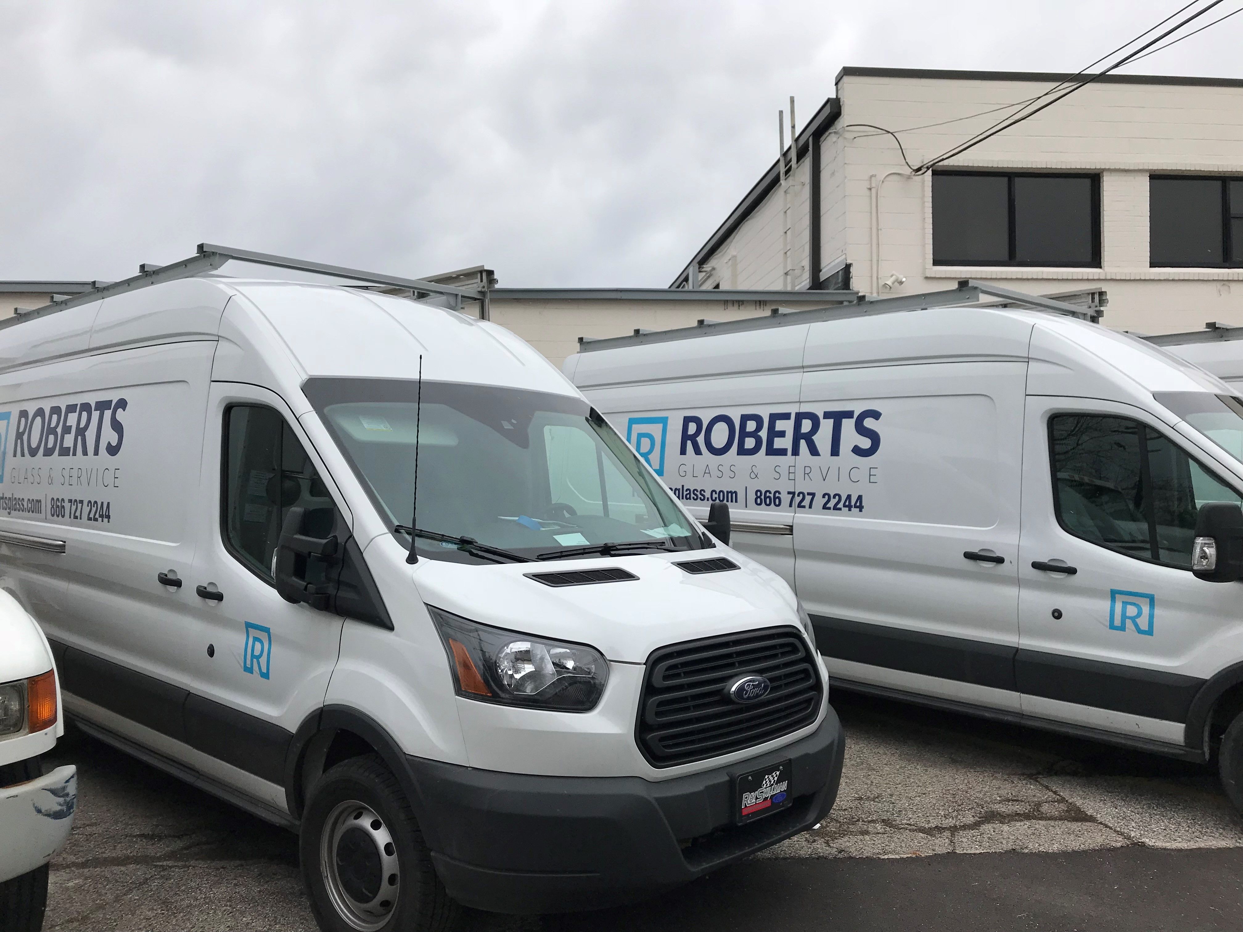 Vehicle decal installation for Roberts Glass & Service in Indianapolis,IN