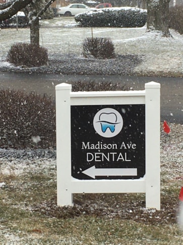 Directional Yard Signs