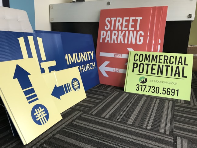 Yard Signs / Corrugated Plastic