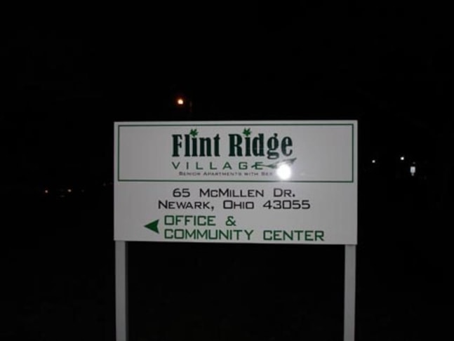 Wayfinding System utilizing post and panel sign to direct a user to desired destination