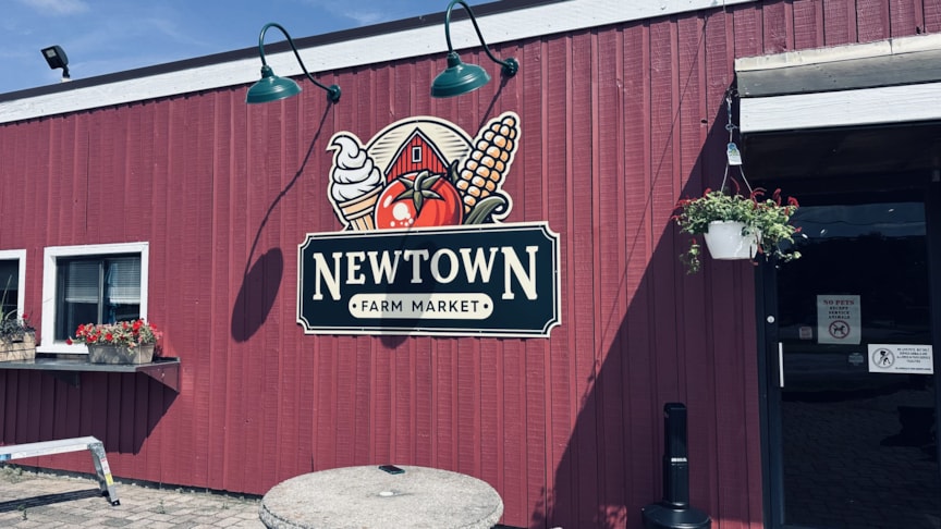 Newtown Farm Market Building Signage | Custom Signs & Signage | Agricultural and Landscaping Signs