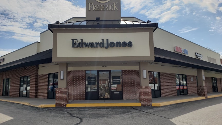 Storefront & Building Channel Letters Raceway