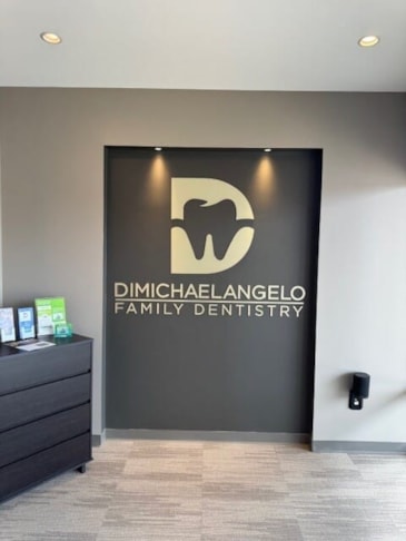 3D Signs & Dimensional Lettering