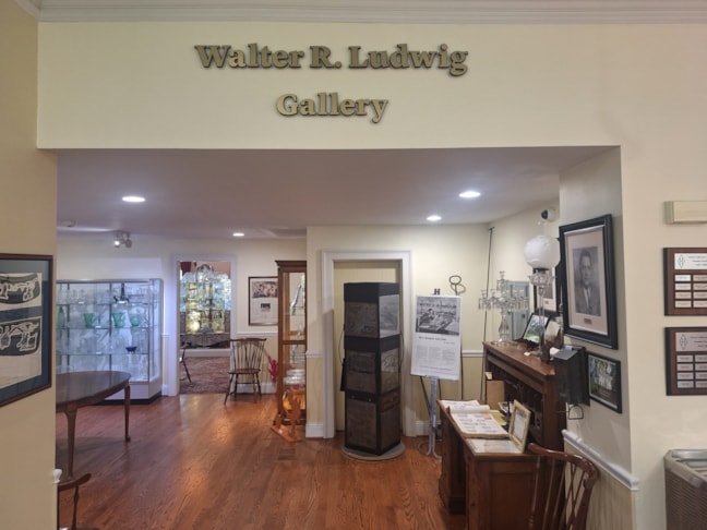 3D Signs & Dimensional Lettering