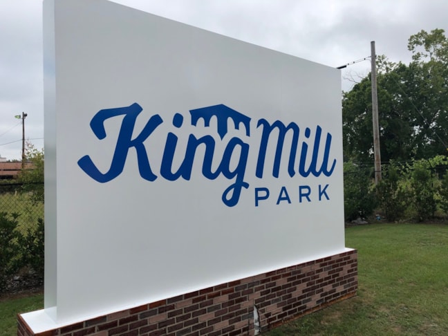 Exterior & Outdoor Signage | Professional Services