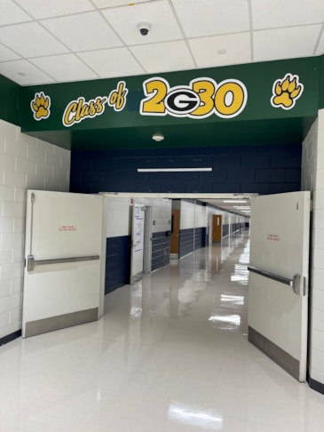 Wall Murals & Graphics