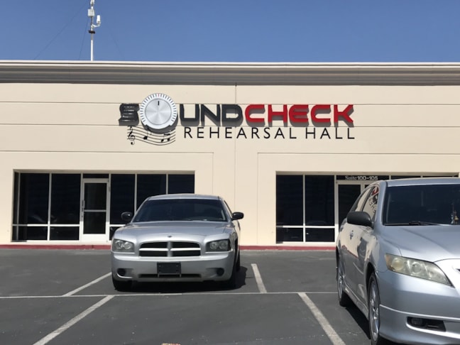 Frontlit Channel Letters