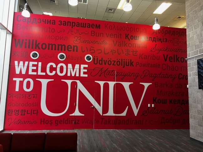 Wall Murals & Graphics