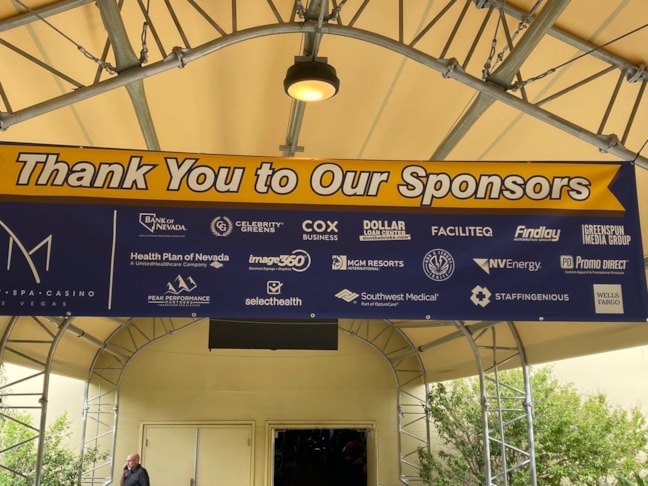 Fabric & Vinyl Outdoor Banners