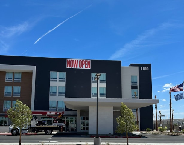 Fabric & Vinyl Outdoor Banners