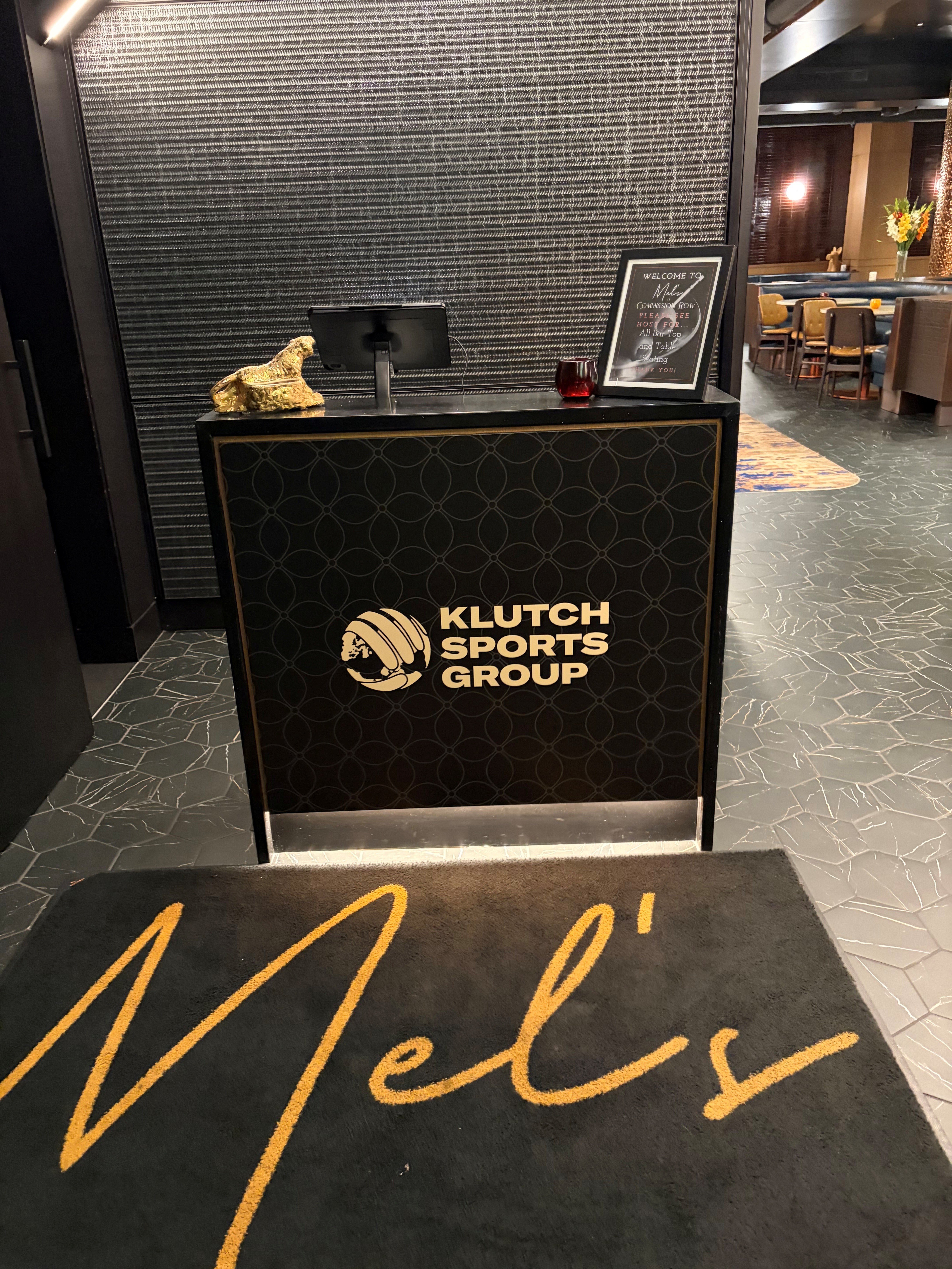 Kiosks & Exhibits | Restaurants & Foodservice | Indianapolis, IN | Vinyl