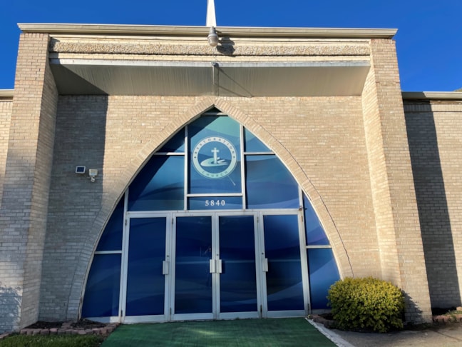 Window Decals, Signage & Graphics