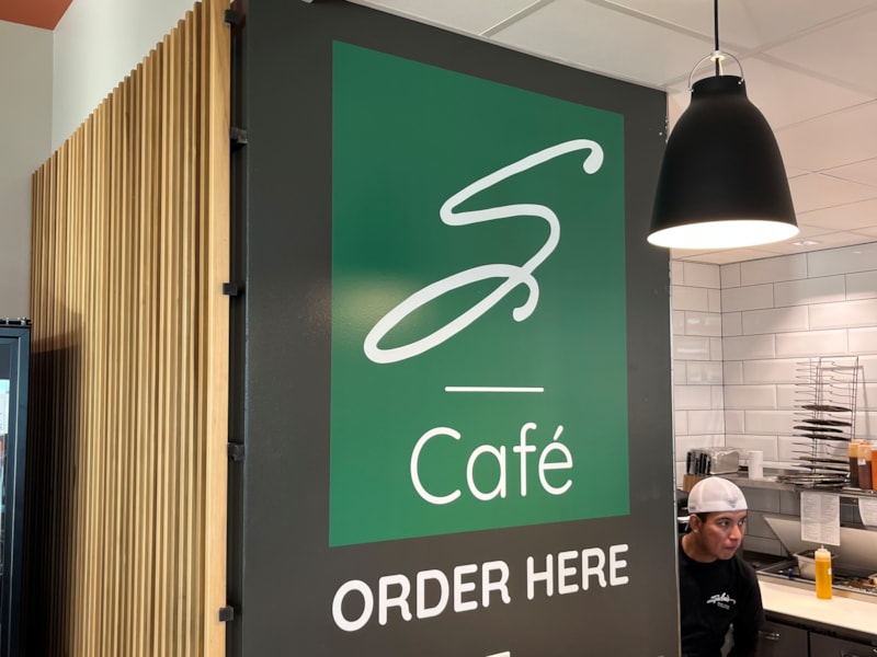 Wall Murals & Graphics | Restaurants & Foodservice | Fishers, IN