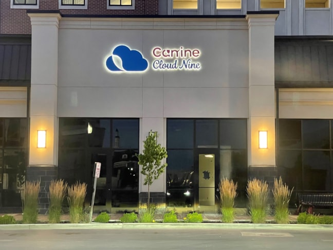 Edgelit and Backlit Signs