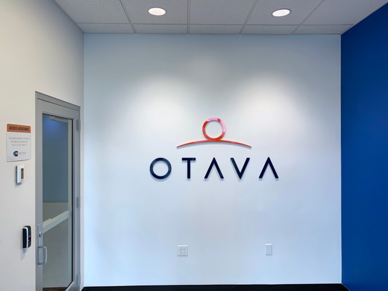 Custom Acrylic & Plastic Displays | Professional Services | Indianapolis, IN | Acrylic