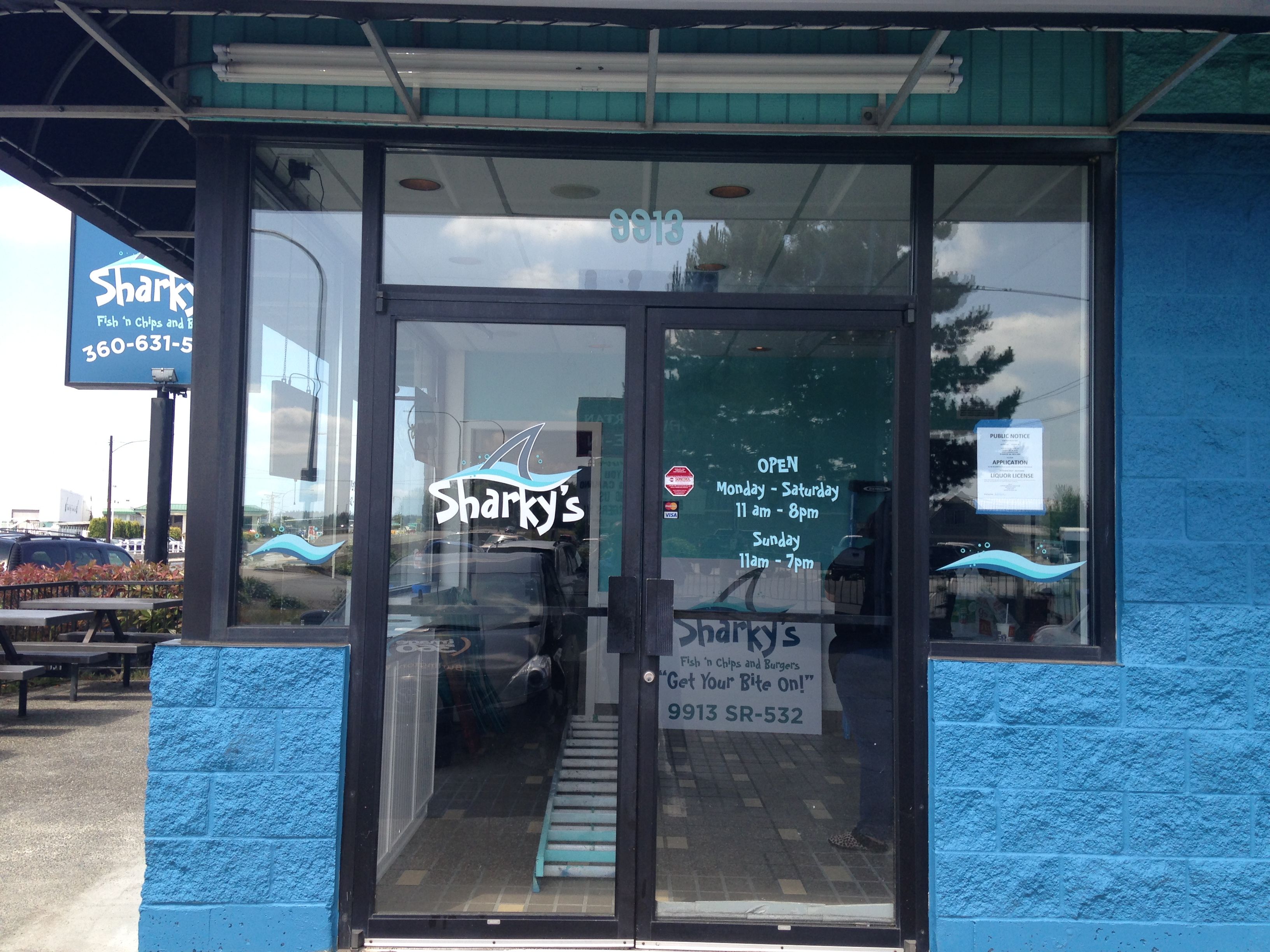  - Custom Graphics - Window Graphics - Sharky