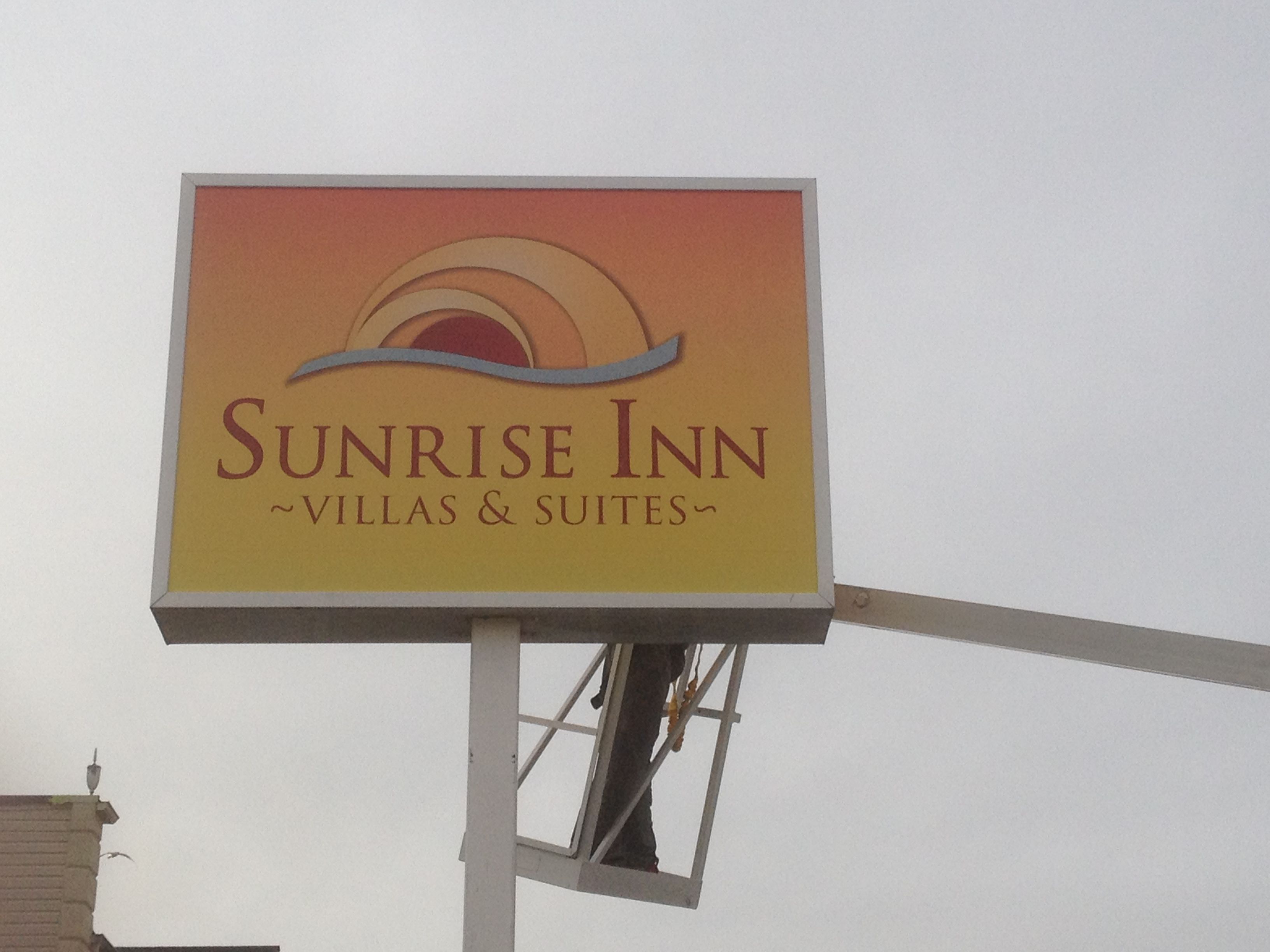  - Illuminated Signage - Lightbox - Sunrise Inn - Anacortes, Wa