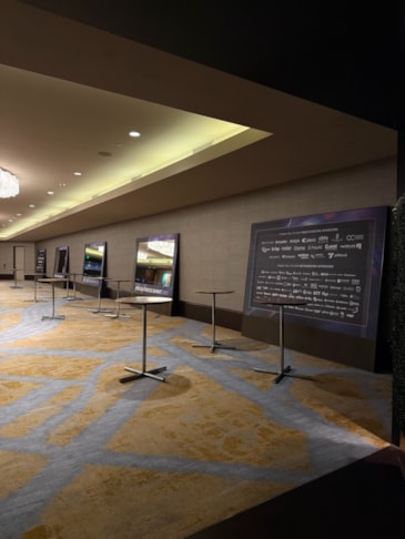 Wall Murals & Graphics