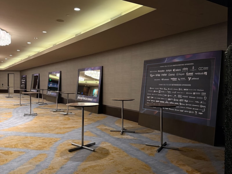 Wall Murals & Graphics